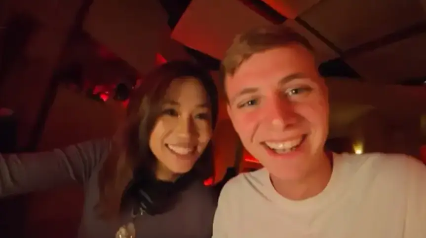 免费看《西安麻辣烫女孩陈雨婷》4K未删减内容，博主搭讪精彩片段，1080P高清在线畅享！