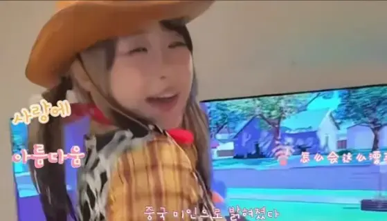 流畅不卡顿观看《pupu噗噗三部曲全系列》，噗噗西部牛仔影像展现治愈瞬间-感受恋爱vlog里的温柔日常