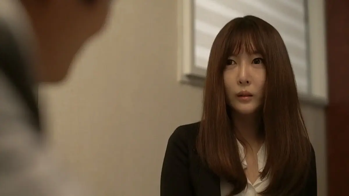 韩国剧情片《善良的女秘书的目的》超清完整版免费观看 - 韩国伦理电影《善良的女秘书的目的》1080P高清中字在线播放 - 星空影视 - 复仇与善良交织，她的目的让自己沦陷！