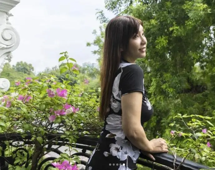 吴梦梦经典mv全集完整放送-从纯真女孩到性感女神的视觉之旅-《吴梦梦vlog全网最全合集》独家网盘观看1080P高清免费在线看