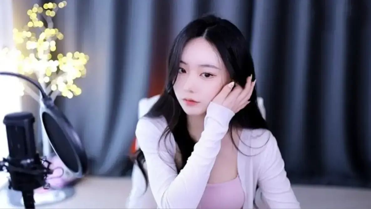 《糖心少女Vlog唐伯虎系列全纪录》—1080P高清幕后花絮免下载一键解锁—珍藏版免费获取 糖心少女Vlog唐伯虎系列零广告畅看—星空影视首发