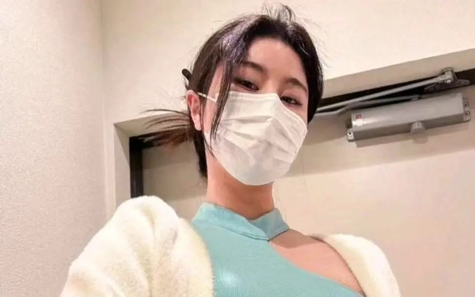 限时抢先看《OnlyFans每日大赛》徐雅8月完整版，4K超高清播放，OnlyFans每日大赛不容错过！