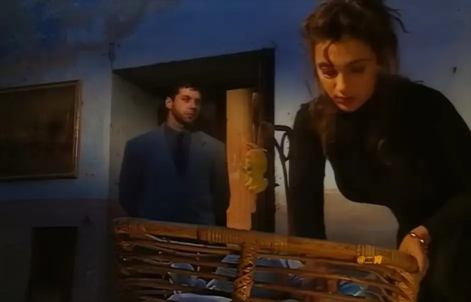 赛仑selen主演1994版意大利电影《那不勒斯风格的剧本》，高清全集免费在线观看，无删减蓝光原盘资源
