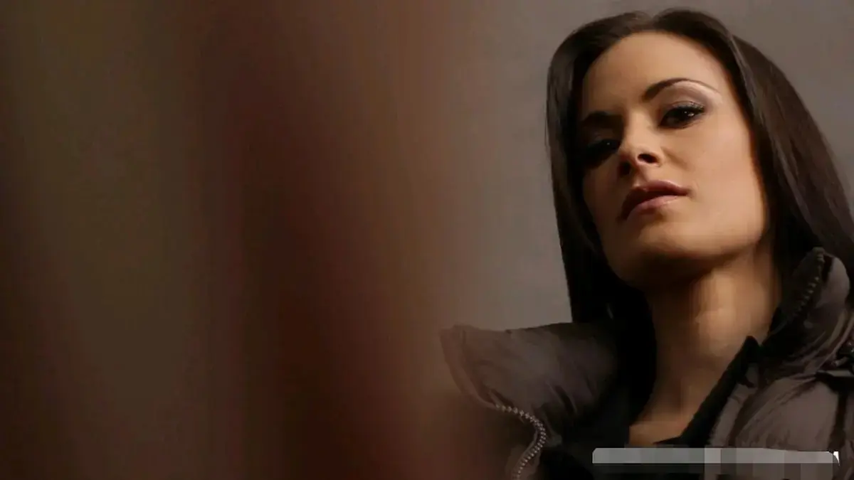 《女警奥莎娜》法式警匪叙事2025法国电影全集 - 女警奥莎娜高清中字未删减 - 《女警奥莎娜》全剧集