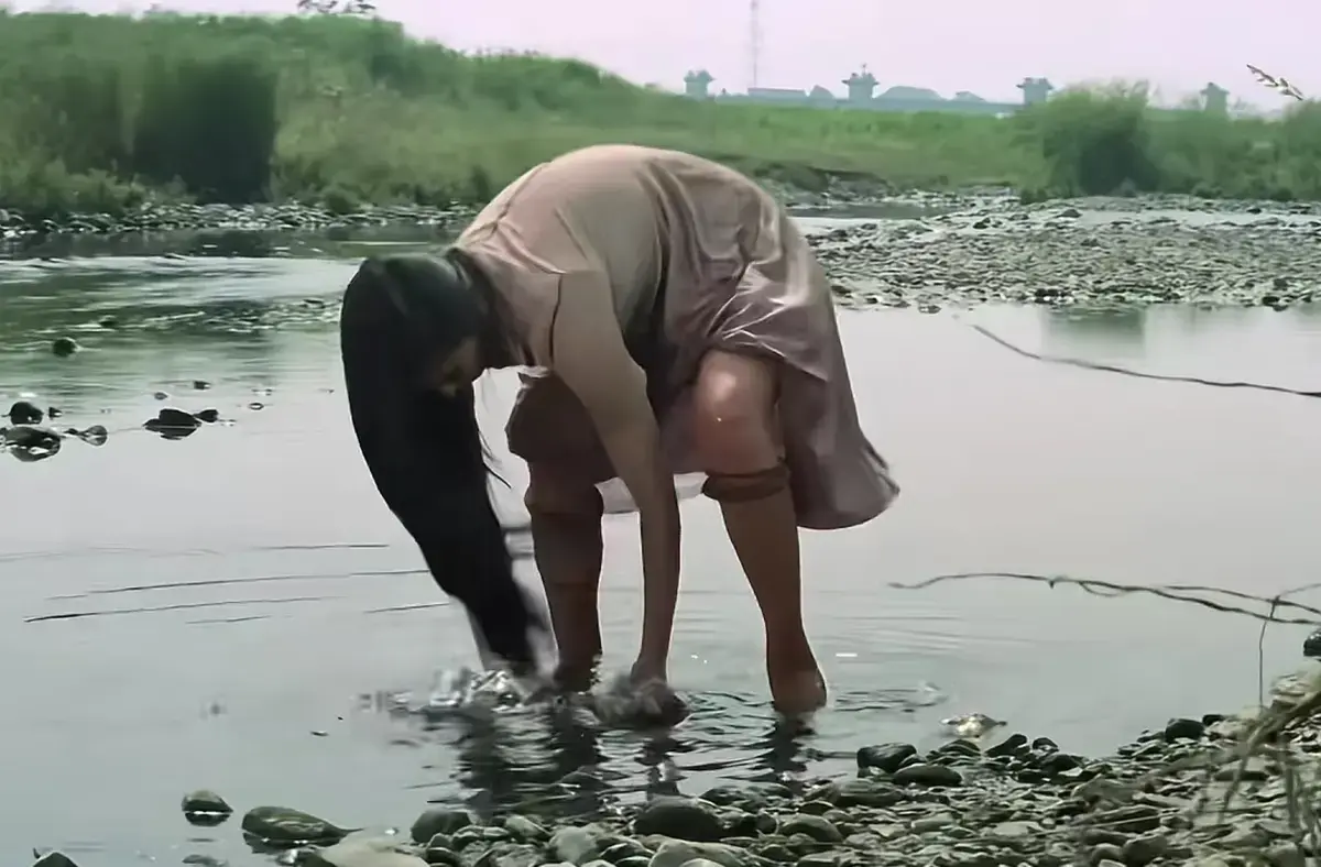 《芦苇地狱》HD超高清无删减无广告全资源播放-《芦苇地狱》超清完整版在线观看电影-《芦苇地狱》完整资源一键保存沉浸式畅看不卡顿