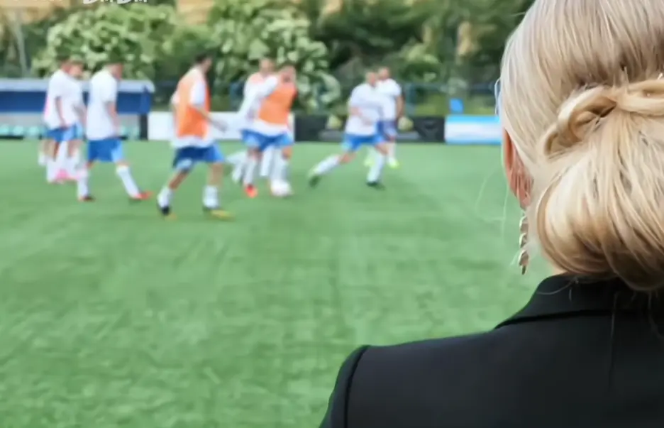 在线观看《足球队的女老板们》法国电影足球女老板《Footballers'Moms》1080P高清完整版免费-VS影视