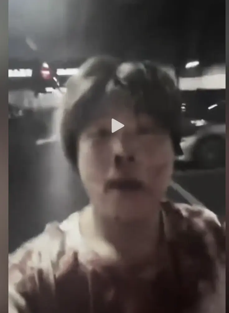 《深圳网红赵俊逸被打视频》蓝光HD画质无广告流畅播放，深圳网红赵俊逸被打视频事件完整还原，百度网盘极速下载
