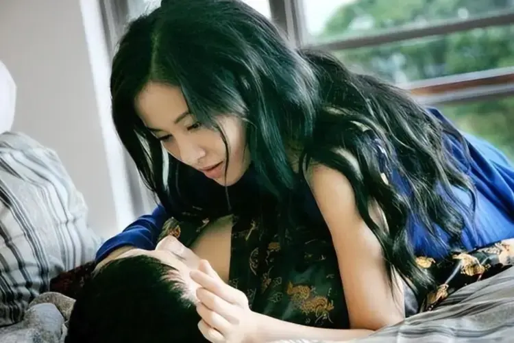金牌影视携手VS影视网，韩国电影《嫂嫂情事》未删减版高清免费在线看 - 韩国电影《嫂嫂情事》震撼全片在线畅享